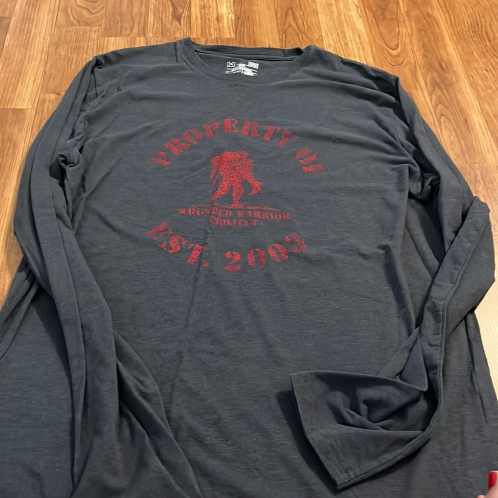 Under Armour Long-sleeve tee